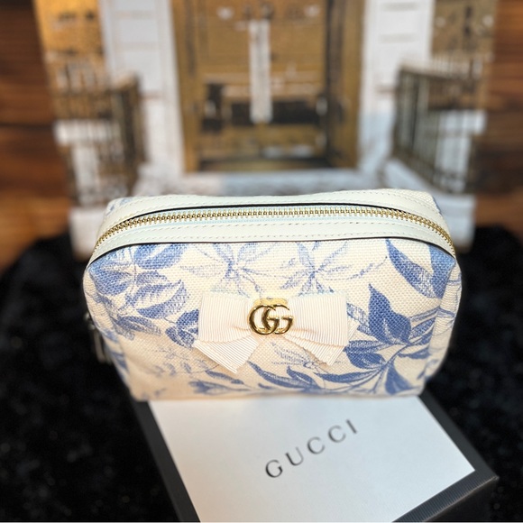 Gucci Marmont Pouch - Picture 2 of 12